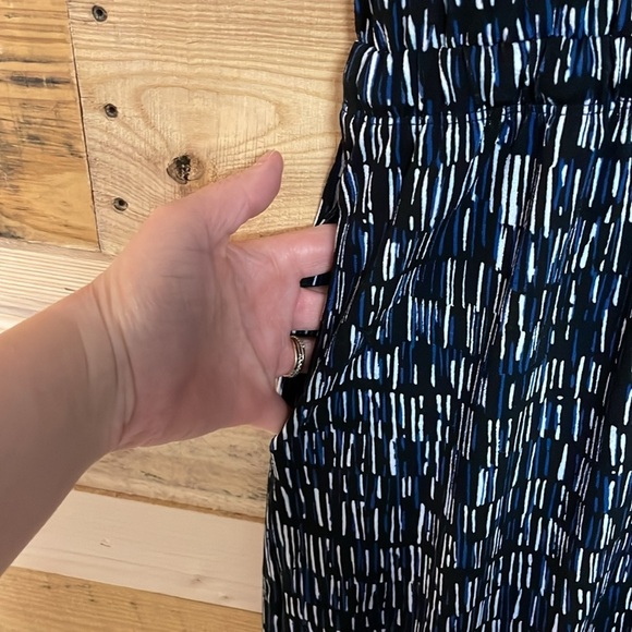 Banana Republic size Small Stylish Blue Patterned V-neck Draw String Waist Dress - Picture 7 of 8